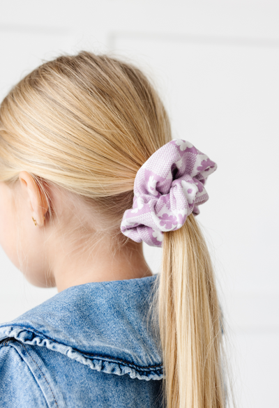 Lavender Daisy Jacquard Knit Midi Scrunchie