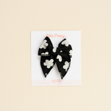 White Drawn Daisy Bow Clip