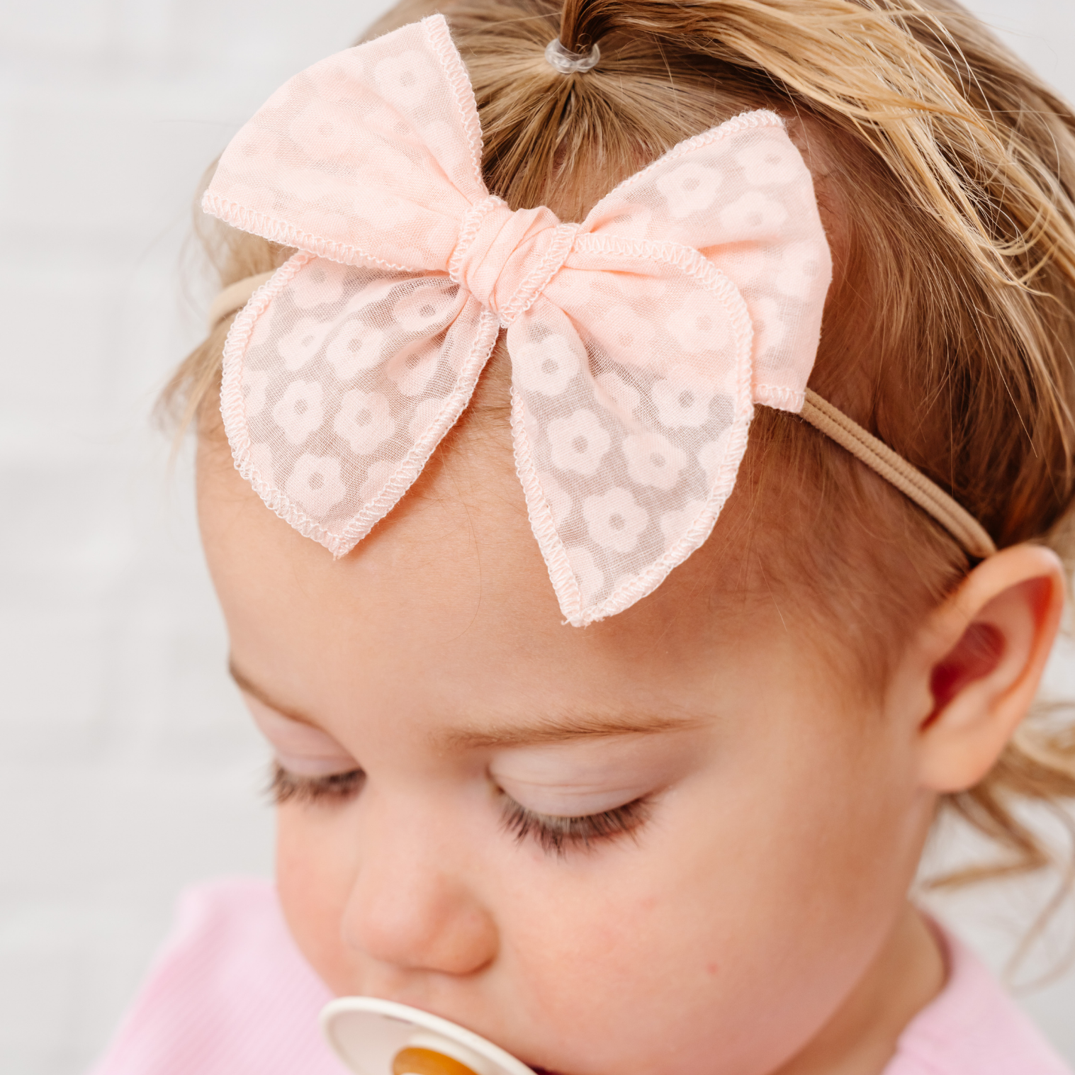 Rosé Ditsy Daisy Headband Bow