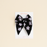 Lilac Drawn Daisy Bow Clip